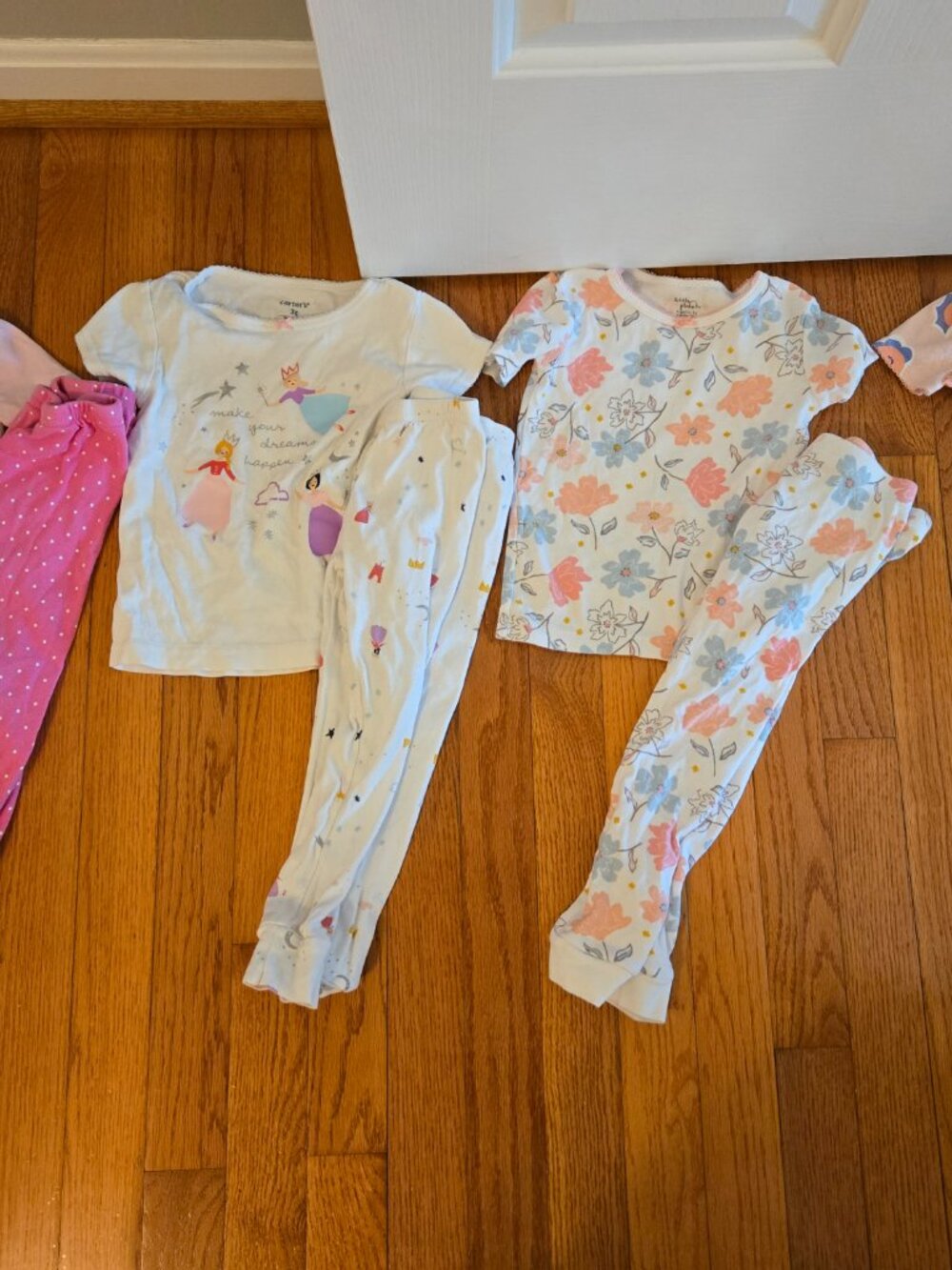 Girls size 3T four sets of pajamas - Picture 2 of 10